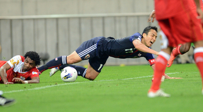 日本、3発で快勝発進 W杯アジア最終予選