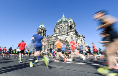 人間の耐久力、絶対的な限界は「胃」で決まる？ 究極のアスリート研究