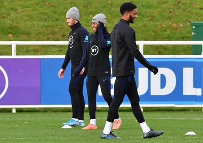 代表メンバー外されたスターリング「理性失った」、同僚との衝突で