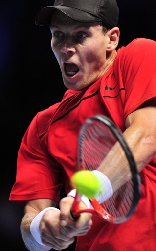 ベルディハが準決勝進出、ジョコビッチは敗退 ATPツアーファイナル