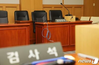 韓国・接近禁止命令を無視し元妻を襲撃…貴金属奪う目的も発覚、元警官の男を強盗殺人と報復殺人で起訴