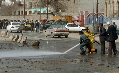 情報機関長官狙い自爆テロ、市民4人が死亡 - アフガニスタン