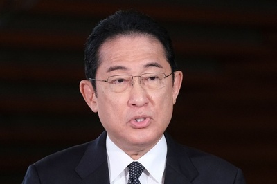 Japan PM condemns China over stone throwing at embassy, schools