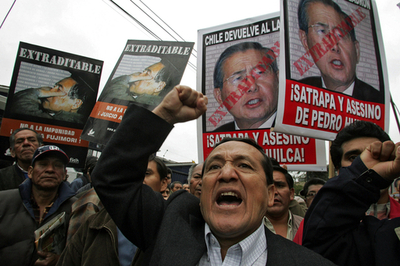 ペルー難民、人道に対する罪でフジモリ元大統領を告訴