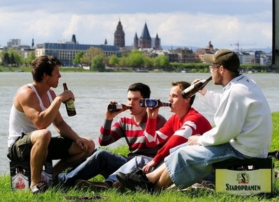 ドイツの父親5人に1人が「育児休暇」を申請