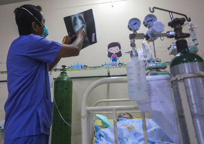 小児の原因不明の希少疾患、再び増加のおそれ 米CDC