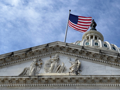 ウクライナ支援に1.6兆円 米下院、予算案可決