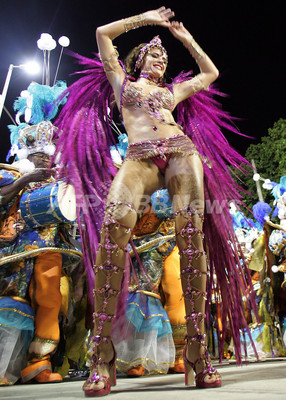 リオのカーニバル 7歳のサンバクイーンをめぐり論争 ブラジル 写真3枚 ファッション ニュースならmode Press Powered By Afpbb News リオのカーニバル 7歳のサンバクイーンをめぐり論争 ブラジル 写真3枚 ファッション ニュースならmode Press Powered By Afpbb News