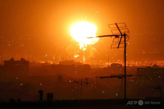 米・イスラエルがテヘランの石油貯蔵施設を攻撃、イラン国営メディア