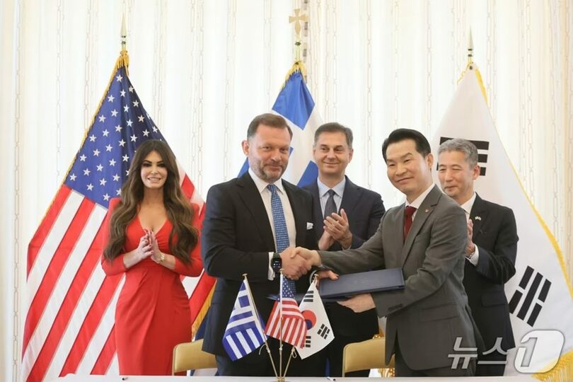 協定を締結したハンファオーシャンとONEXグループの関係者(c)news1