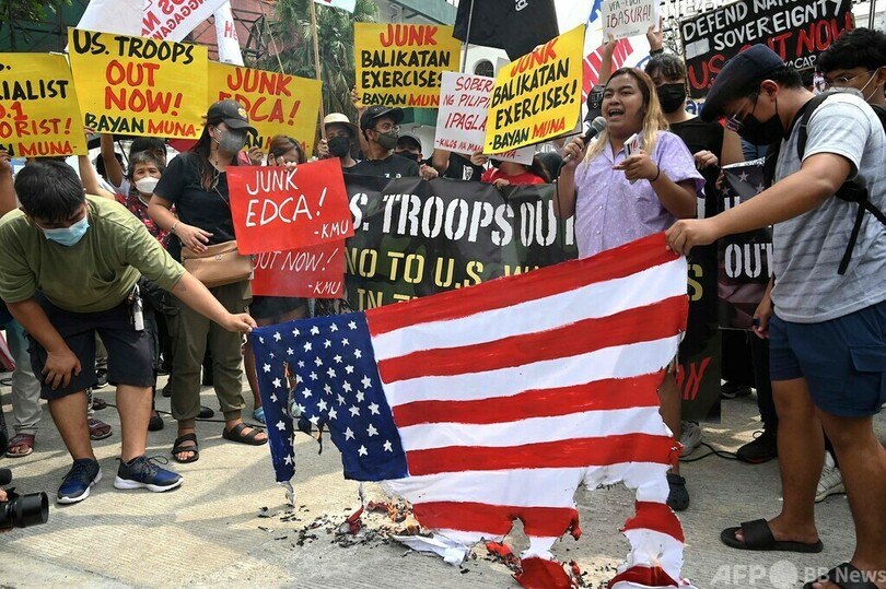 米比、過去最大の合同演習開始 南シナ海で実弾使用も