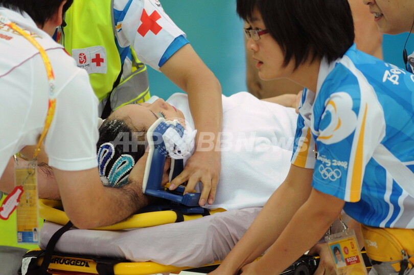 小林 シンクロ競技中に失神