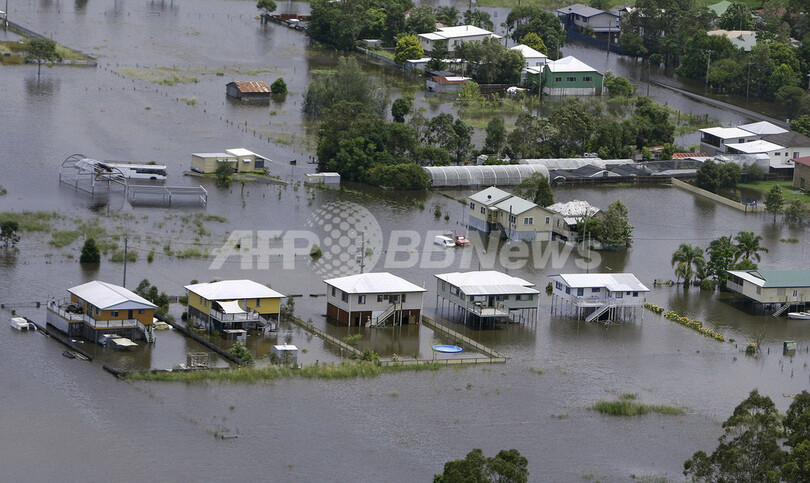 洪水で3千人以上が孤立、オーストラリア