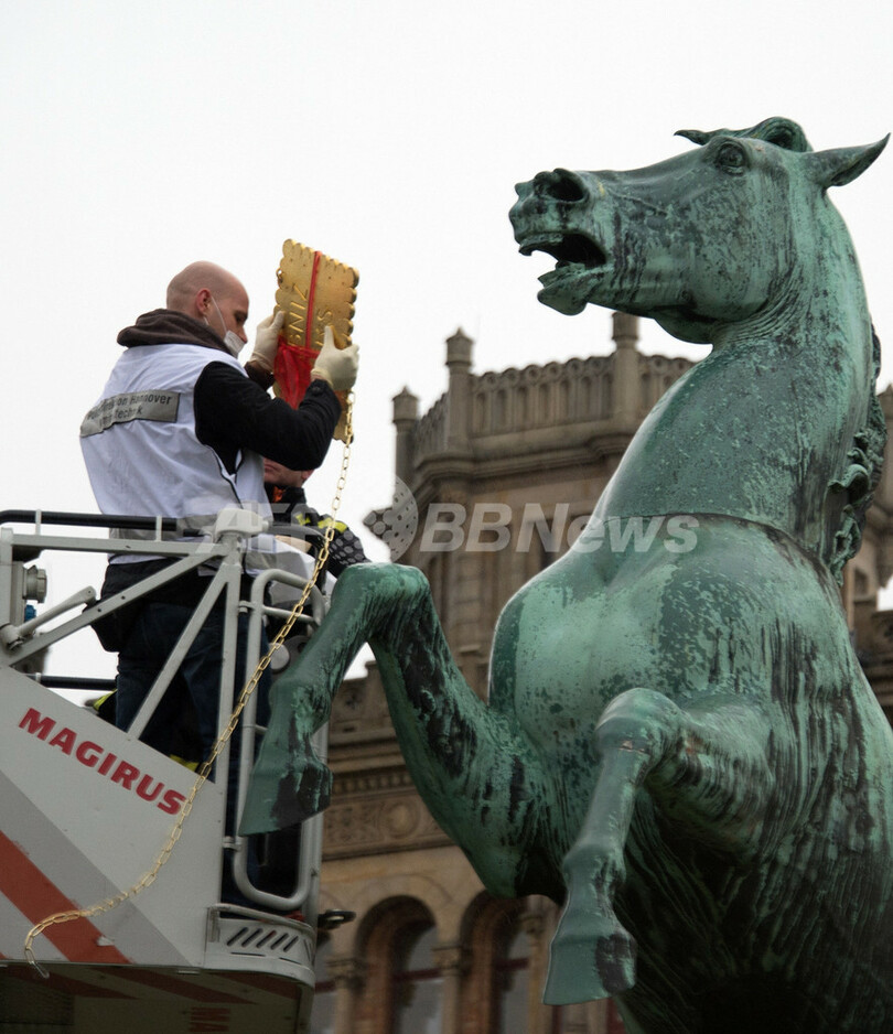 「クッキーモンスター」が盗んだ金色のクッキーを返却、ドイツ