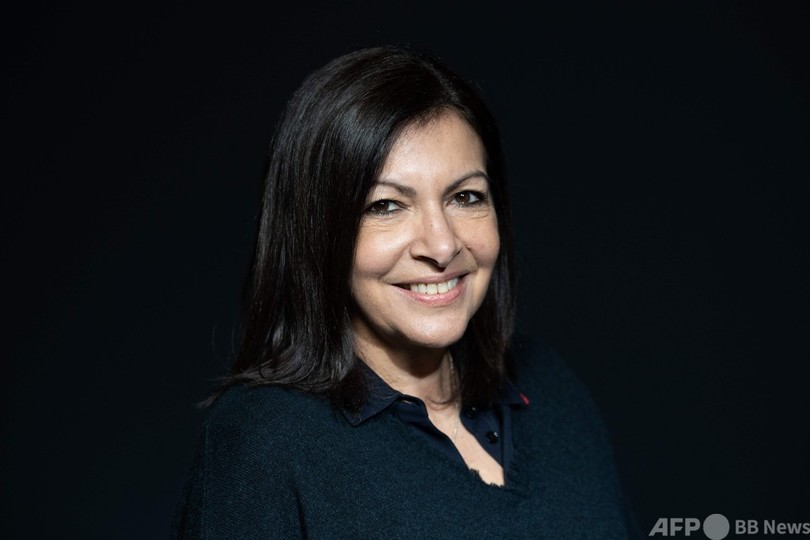 パリ市長、仏大統領選に出馬 12日に表明へ