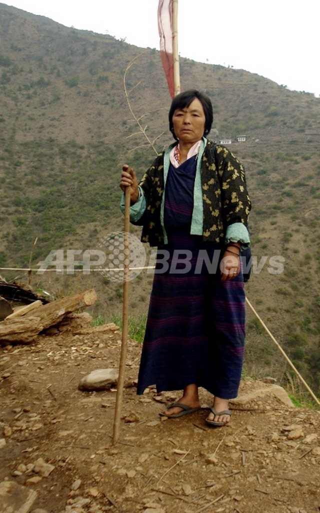 65歳女性、投票のためはるばる600キロを踏破 ブータン 65歳女性、投票のためはるばる600キロを踏破 ブータン