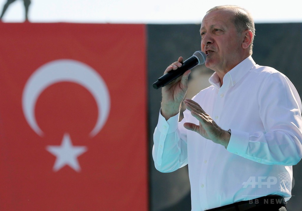 トルコ大統領、オーストリアのモスク閉鎖方針に反発 対抗措置も示唆 トルコ大統領、オーストリアのモスク閉鎖方針に反発 対抗措置も示唆