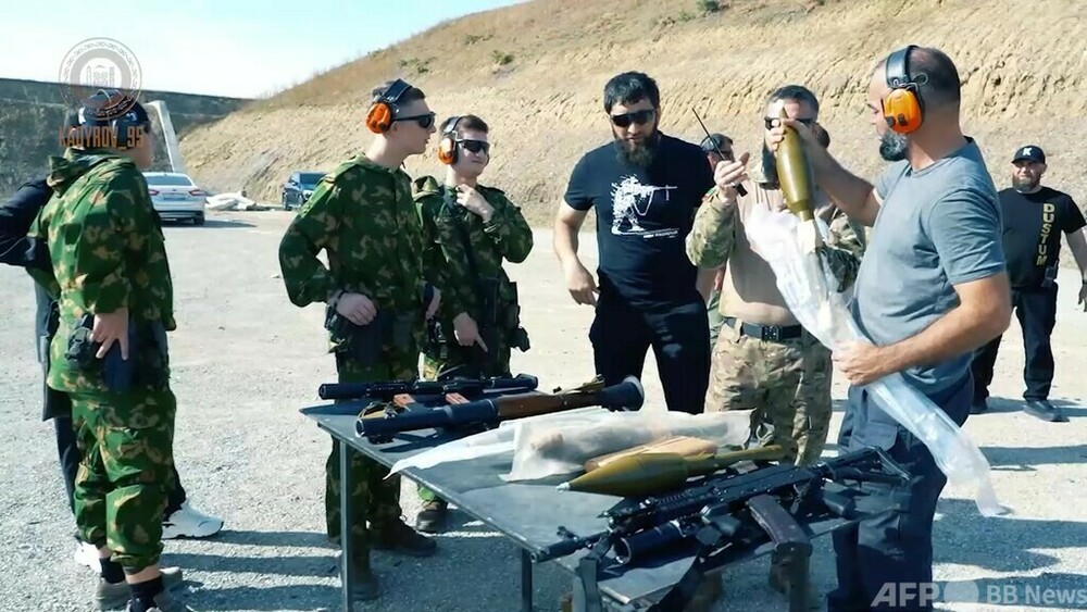 動画:ロシア・チェチェン共和国首長、10代の息子3人を前線に送ると表明 写真1枚 国際ニュース:AFPBB News