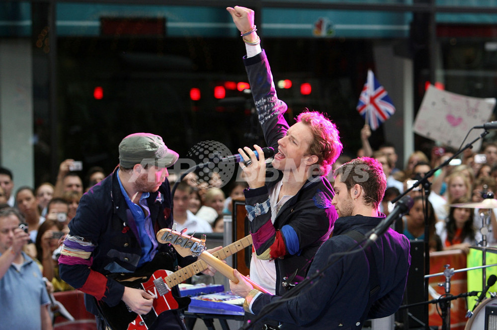 コールドプレイ Nbc The Today Show に出演 写真17枚 国際ニュース Afpbb News