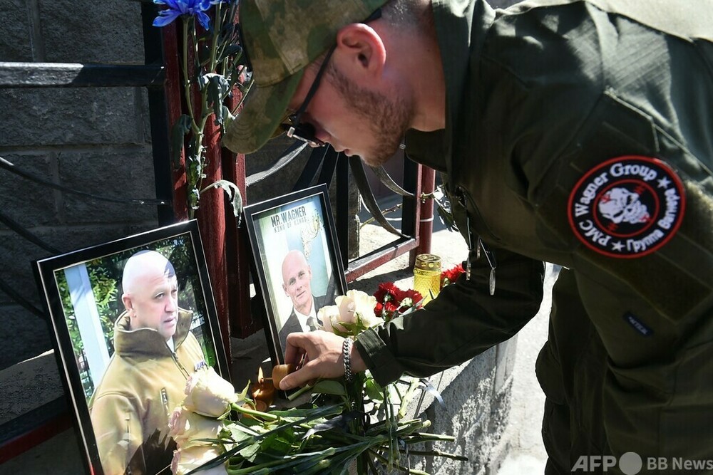 「父親亡くしたよう」 プリゴジン氏悼む支持者 写真15枚 国際ニュース：AFPBB News