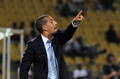 サッカー2013アフリカネイションズカップ（2013 The Africa Cup of Nations）は30日、グループDの2試合が行われ、コートジボワールはアルジェリアと2-2で引き分けた。

選手に指示を出すコートジボワールのサブリ・ラムシ（Sabri Lamouchi）監督（2013年1月30日撮影）。(c)AFP/ALEXANDER JOE