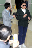 韓国・仁川国際空港（Incheon international airport）に到着し、報道陣の取材に応じる歌手のPSY（2013年3月17日撮影）。(c)STARNEWS