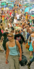 2007年6月22日、サマセット（Somerset）のピルトン（Pilton）で開催されている「グラストンベリー・フェスティバル（Glastonbury Festival）」を訪れた来場者。(c)AFP/CARL DE SOUZA