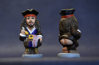 カタルーニャ伝統の「排便人形」、今年はスパロウ船長やE.T.が登場