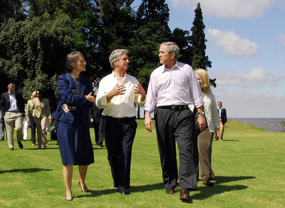 ブッシュ大統領、憲兵増派に向け予算削減を要請 - ウルグアイ