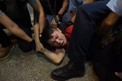 香港政府、21日にデモ実施の学生代表と対話へ