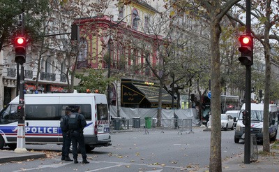  パリ同時テロ、コンサート襲撃犯3人目の身元特定