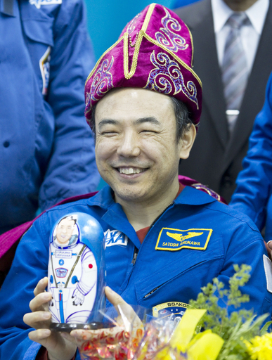 古川さん、地球に帰還