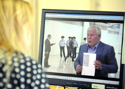 元CIA職員に露が一時亡命許可、米「極めて遺憾」