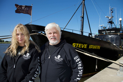 米女優ダリル・ハンナさん、シー・シェパードの捕鯨抗議船で出港へ