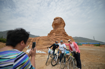 中国の偽スフィンクス撤去へ、エジプト政府が苦情