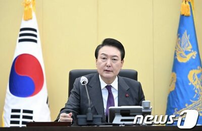 韓国大統領、今年の年俸0.98％アップの2500万円