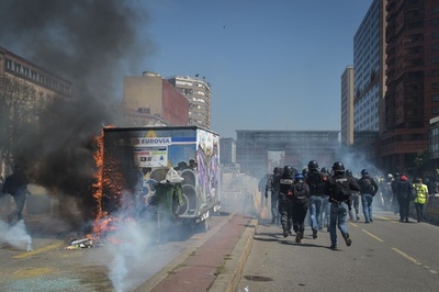 黄ベスト22週目、マクロン氏の新政策発表を前に「何も期待しない」