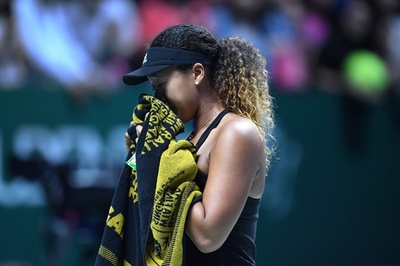 大坂は涙の負傷棄権でシーズン終了、WTAファイナルズ