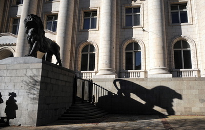 ブルガリア、国外逃亡の汚職容疑者を中国に引き渡し EU加盟国で初