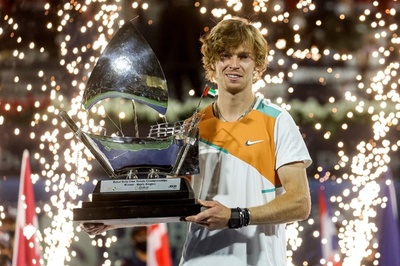 平和訴えたルブレフ、ドバイ選手権優勝