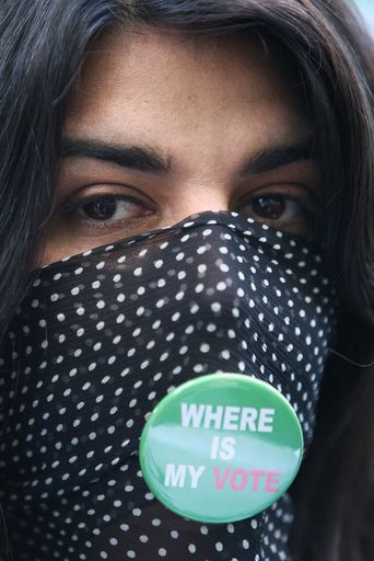 イランのデモ動画、ユーチューブへの投稿続く