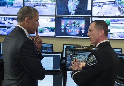 米大統領、警察の「非軍事化」へ一歩 大口径火器など禁止