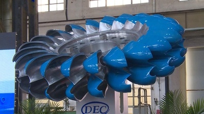 中国初の150メガワット級衝動式大型水タービンのランナが完成