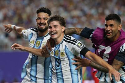王者アルゼンチンがW杯4強、10人のスイスを延長戦で退ける