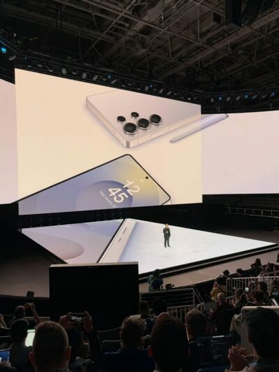 「目をつぶってる！」写真をAIが自然に修正…歓声が上がったGalaxy新機能