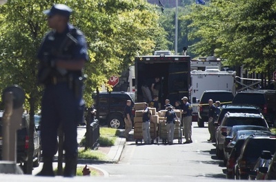 米軍施設銃乱射の容疑者、「散弾銃と入構許可証を所持」 FBI