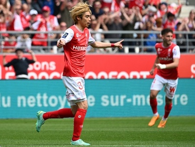 伊東純也が今季リーグ戦6点目、チームはドロー