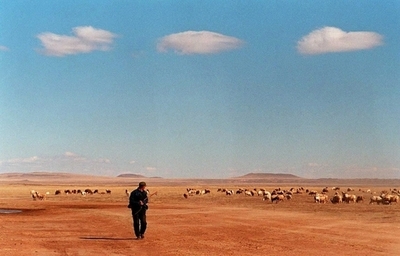 盗掘団の1人、墓が崩壊して死亡 中国・内モンゴル自治区