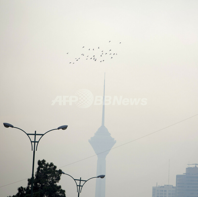 イラン首都、大気汚染による死者年間4460人
