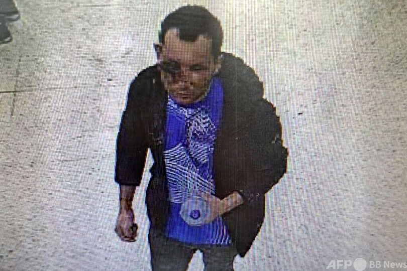 腐食性物質で女性襲い逃走、容疑者水死か 英警察